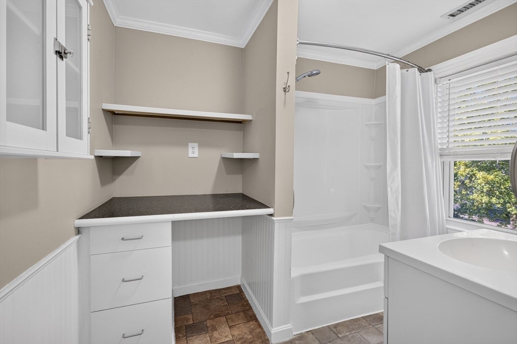 103 B St, Lowell, MA Photo #30
