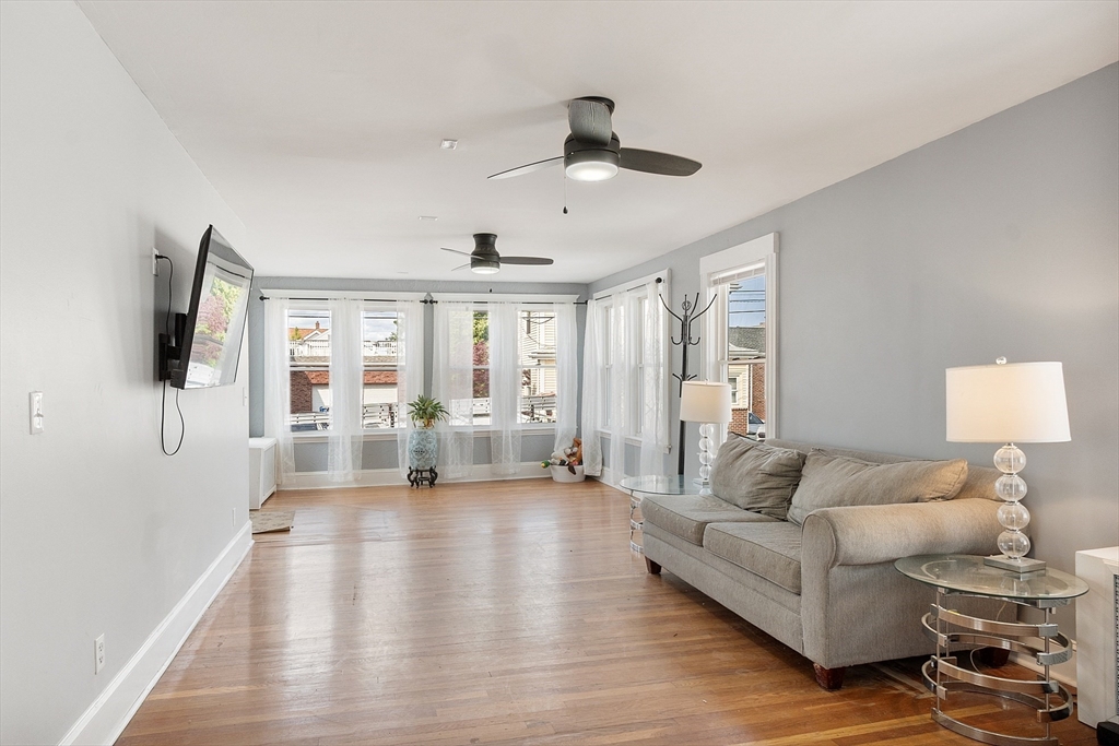 33 Alden Ave