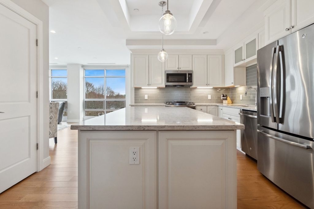 201 Elliott St 615