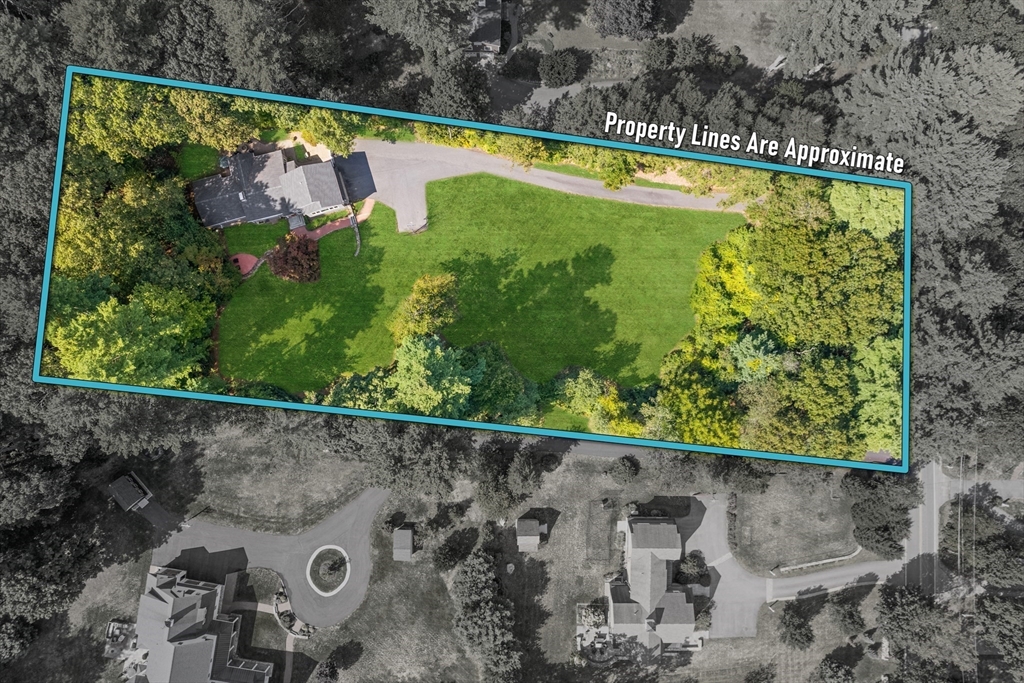 Dover, Massachusetts 02030, United States, 4 Bedrooms Bedrooms, ,4 BathroomsBathrooms,Residential,Pending,212433