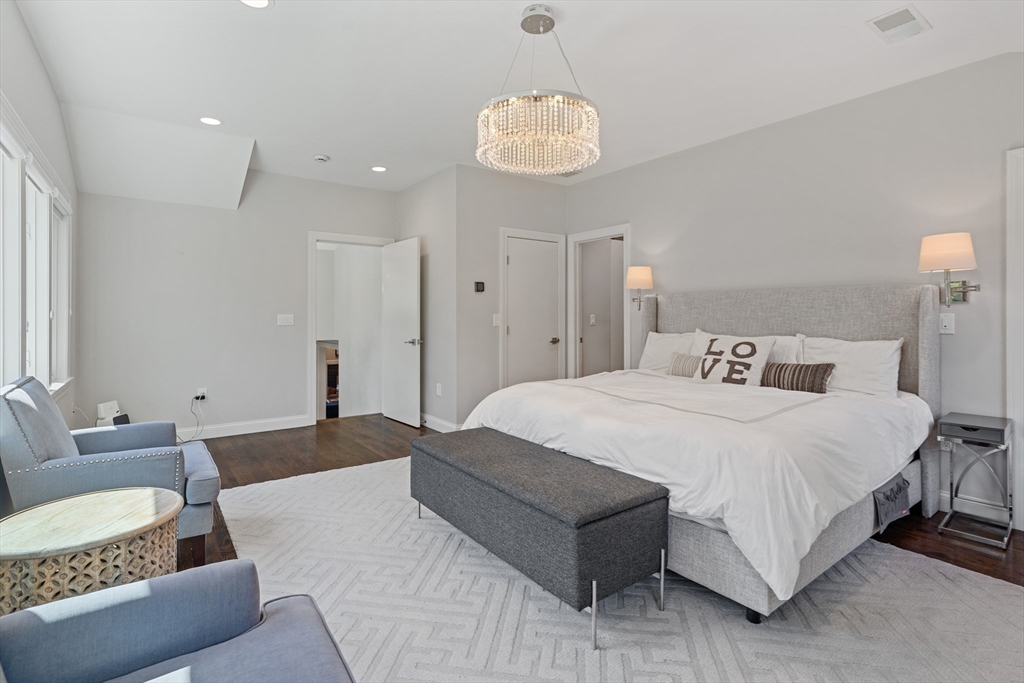 Dover, Massachusetts 02030, United States, 4 Bedrooms Bedrooms, ,4 BathroomsBathrooms,Residential,Pending,212433