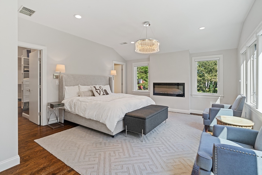 Dover, Massachusetts 02030, United States, 4 Bedrooms Bedrooms, ,4 BathroomsBathrooms,Residential,Pending,212433