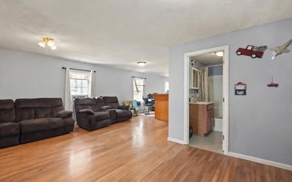 74 Chestnut St, Chelsea, MA Photo #19
