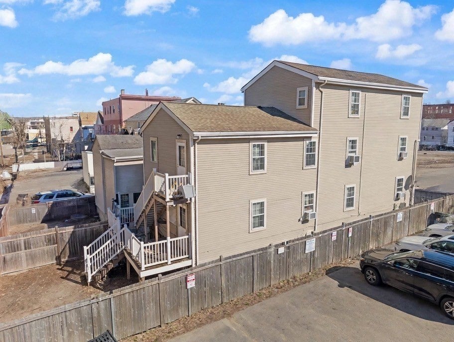 74 Chestnut St, Chelsea, MA Photo #2
