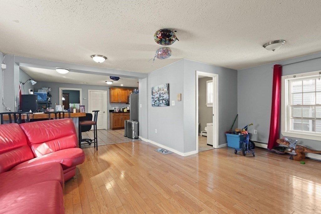 74 Chestnut St, Chelsea, MA, 74 Chestnut St, Chelsea, MA Photo #3