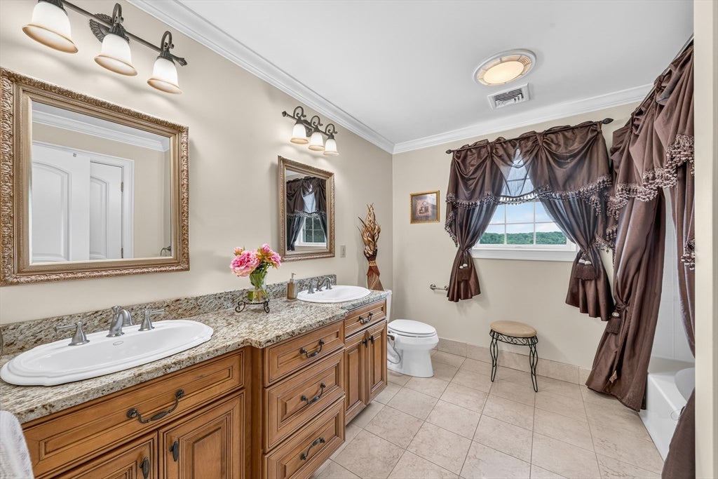 385 Scott Rd, Cumberland, RI, 385 Scott Rd, Cumberland, RI Photo #29