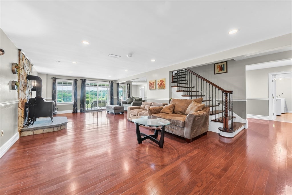 385 Scott Rd, Cumberland, RI, 385 Scott Rd, Cumberland, RI Photo #32