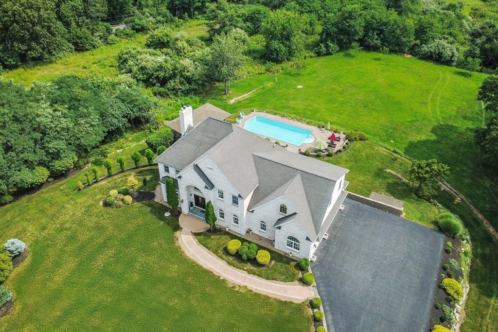 385 Scott Rd, Cumberland, RI, 385 Scott Rd, Cumberland, RI Photo #11