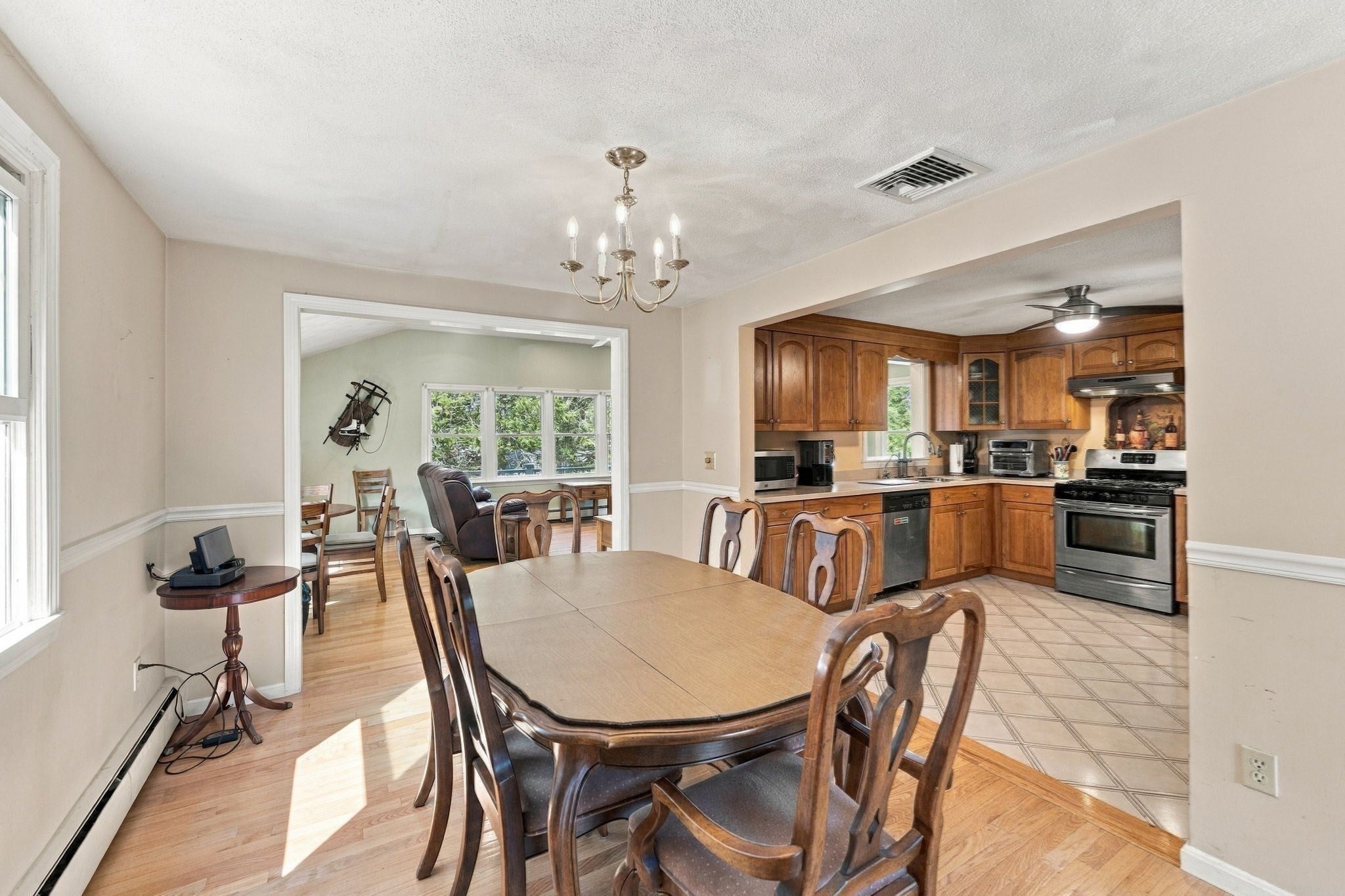 1 Lisa Drive, Woburn, MA, 1 Lisa Drive, Woburn, MA Photo #6