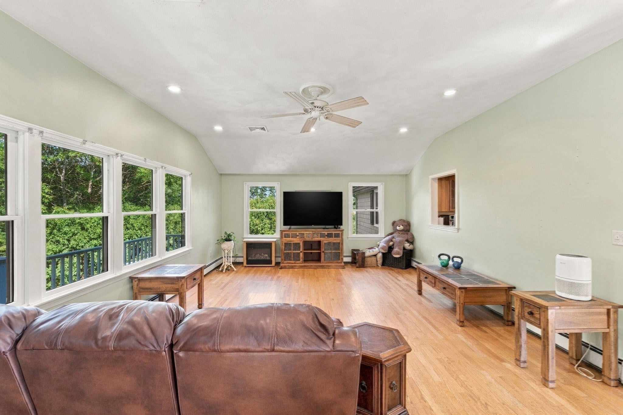 1 Lisa Drive, Woburn, MA, 1 Lisa Drive, Woburn, MA Photo #12