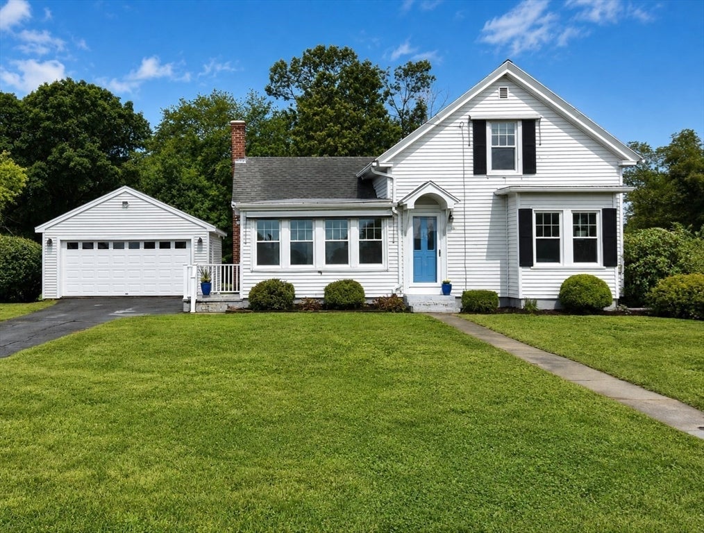 Photo of 120 Blaine Ave, East Brookfield, MA