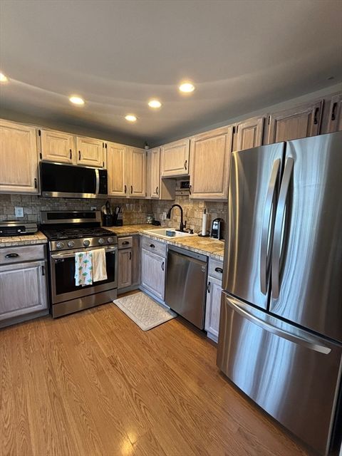 47 Edgelawn Ave 12 North Andover MA 01845