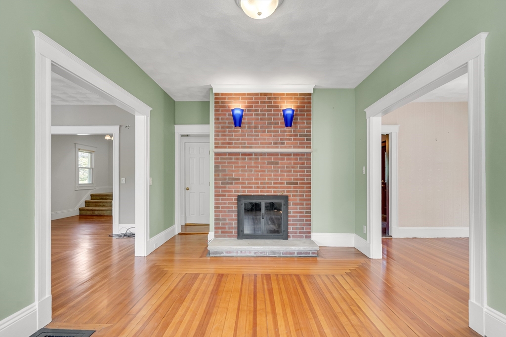 369 Bacon Street