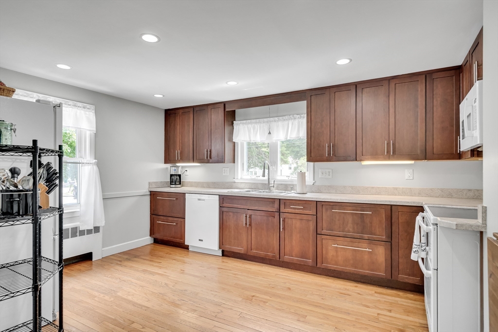 6 Fairview Ter