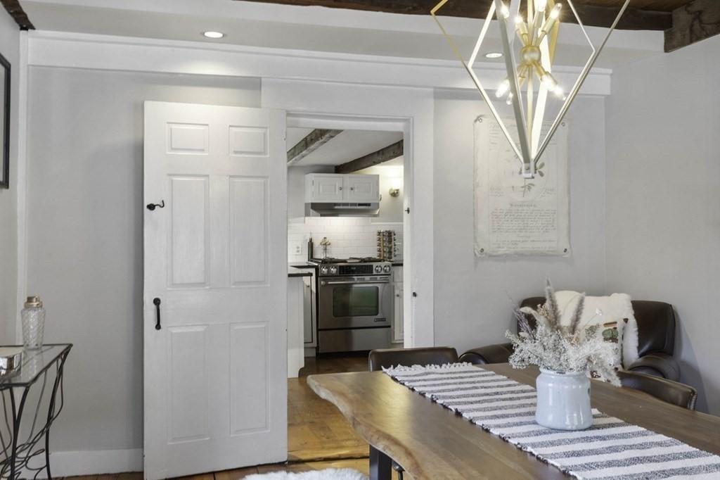 54 Ashland St, Newburyport, MA Photo #12