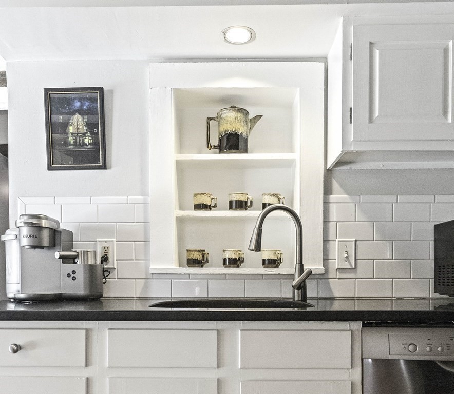 54 Ashland St, Newburyport, MA Photo #6