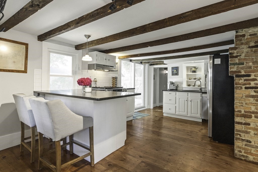 54 Ashland St, Newburyport, MA Photo #5