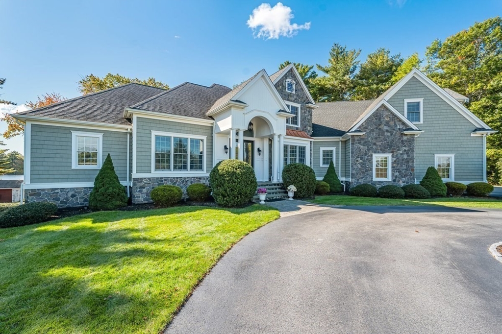 64 Wenham Rd
