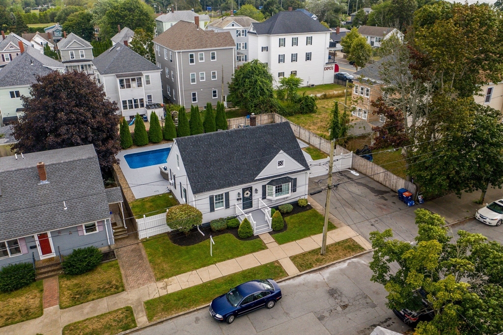 166 Charles St