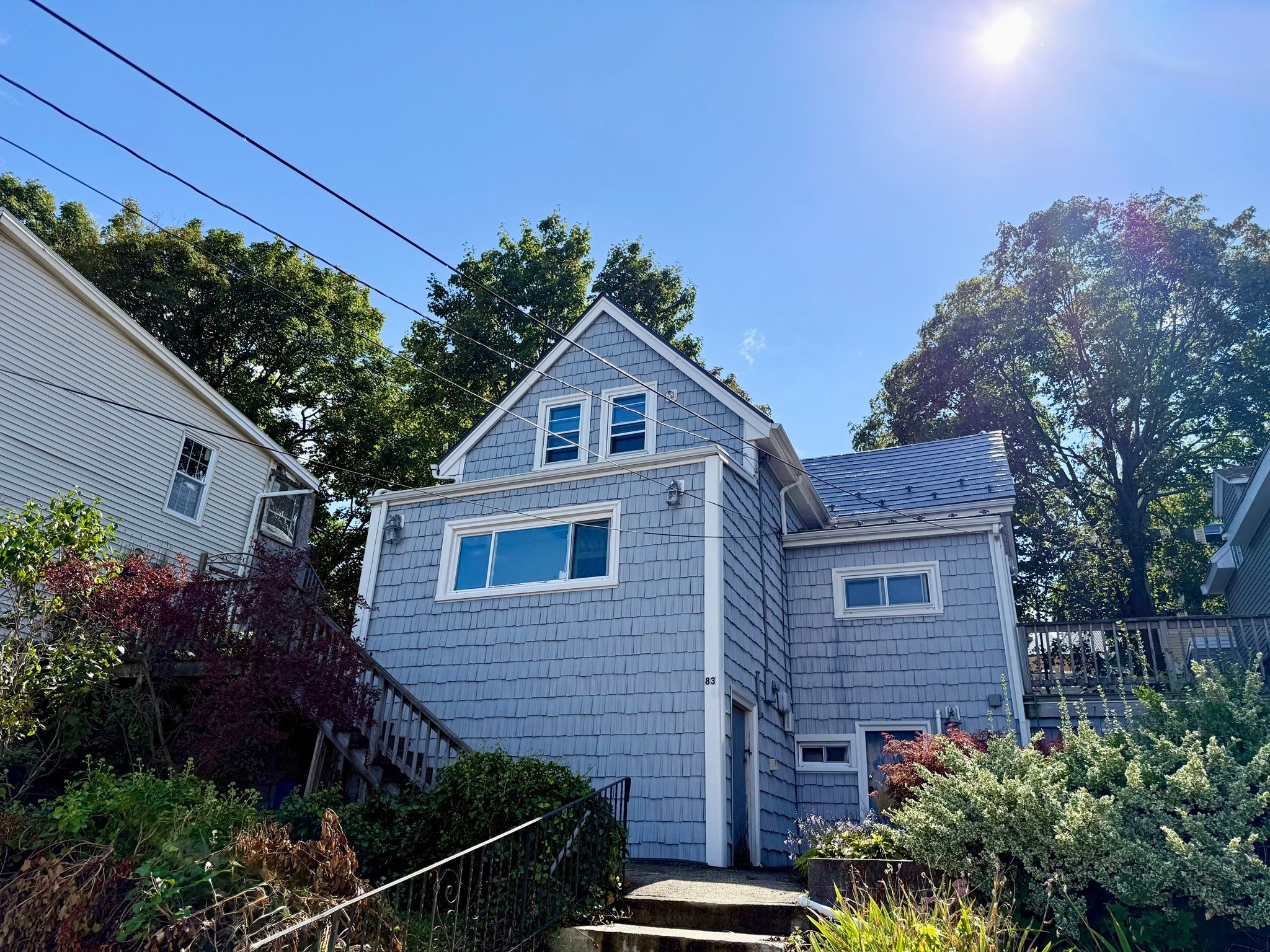 83 Bellingham Ave