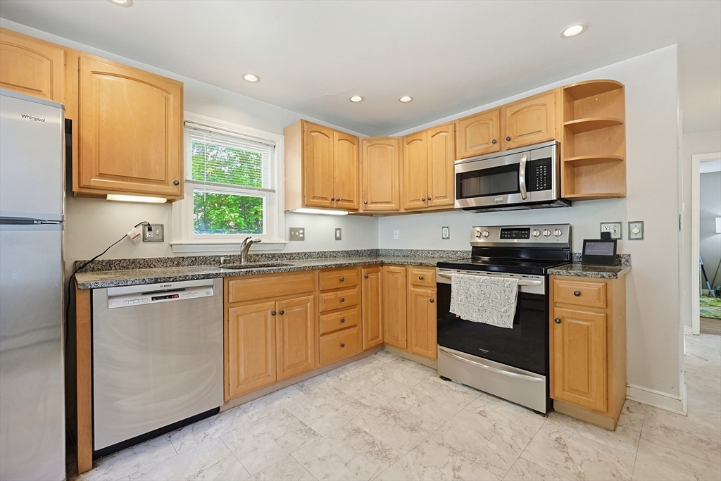 13 Brookside Drive