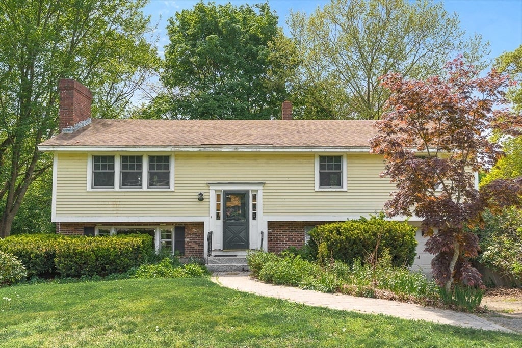 12 Hodgkins Dr
