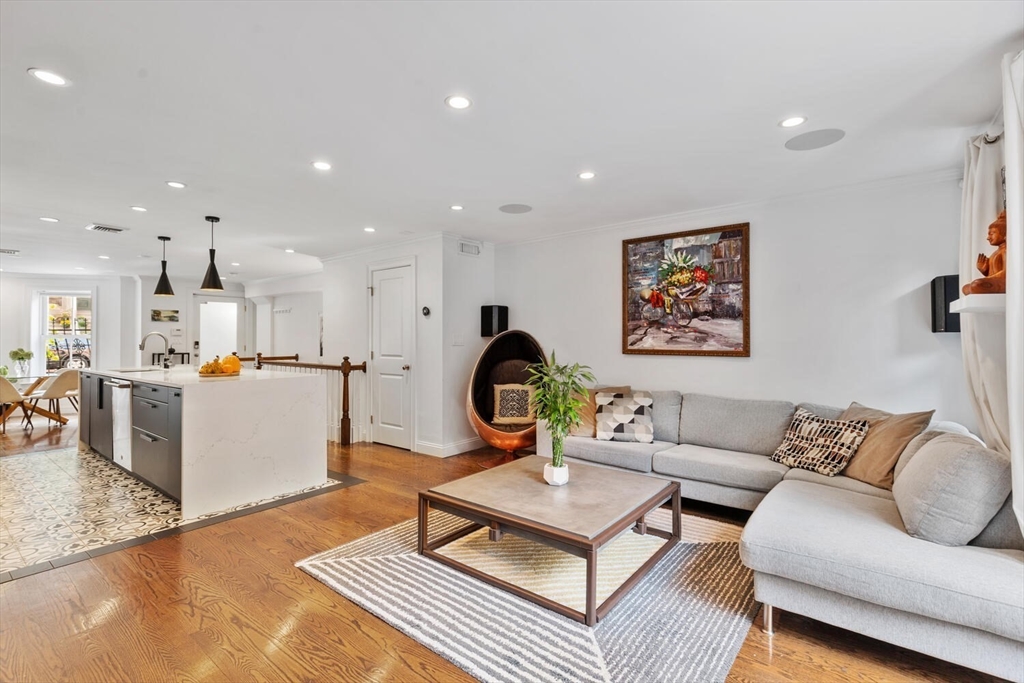 81 Appleton St 1