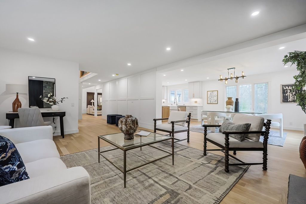 54 Spywood Rd