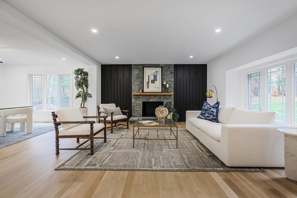54 Spywood Rd