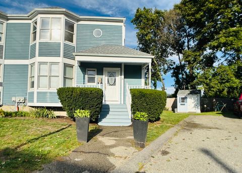4 Rowe Ct 4 Boston MA 02131