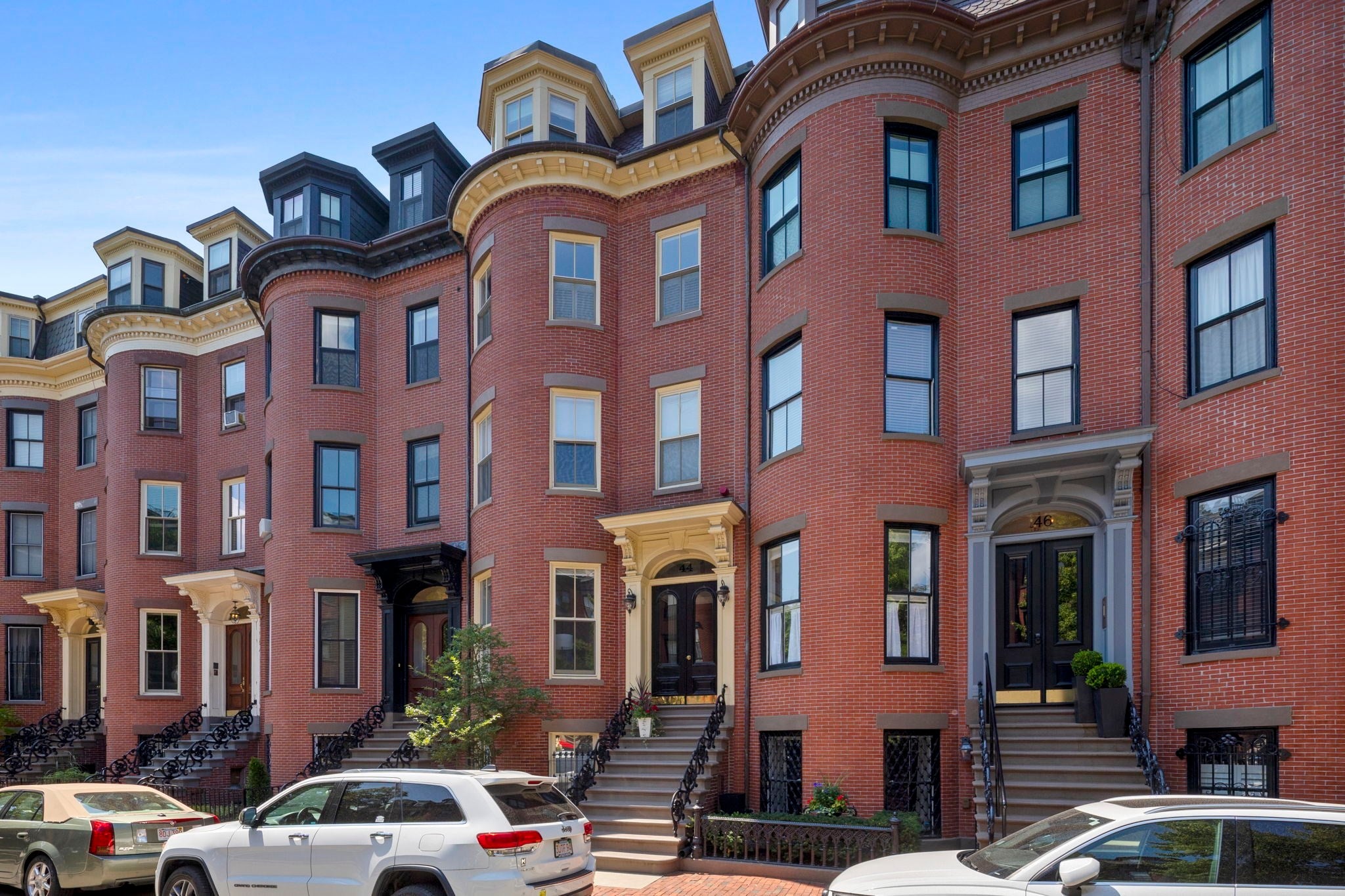 44 Rutland Sq