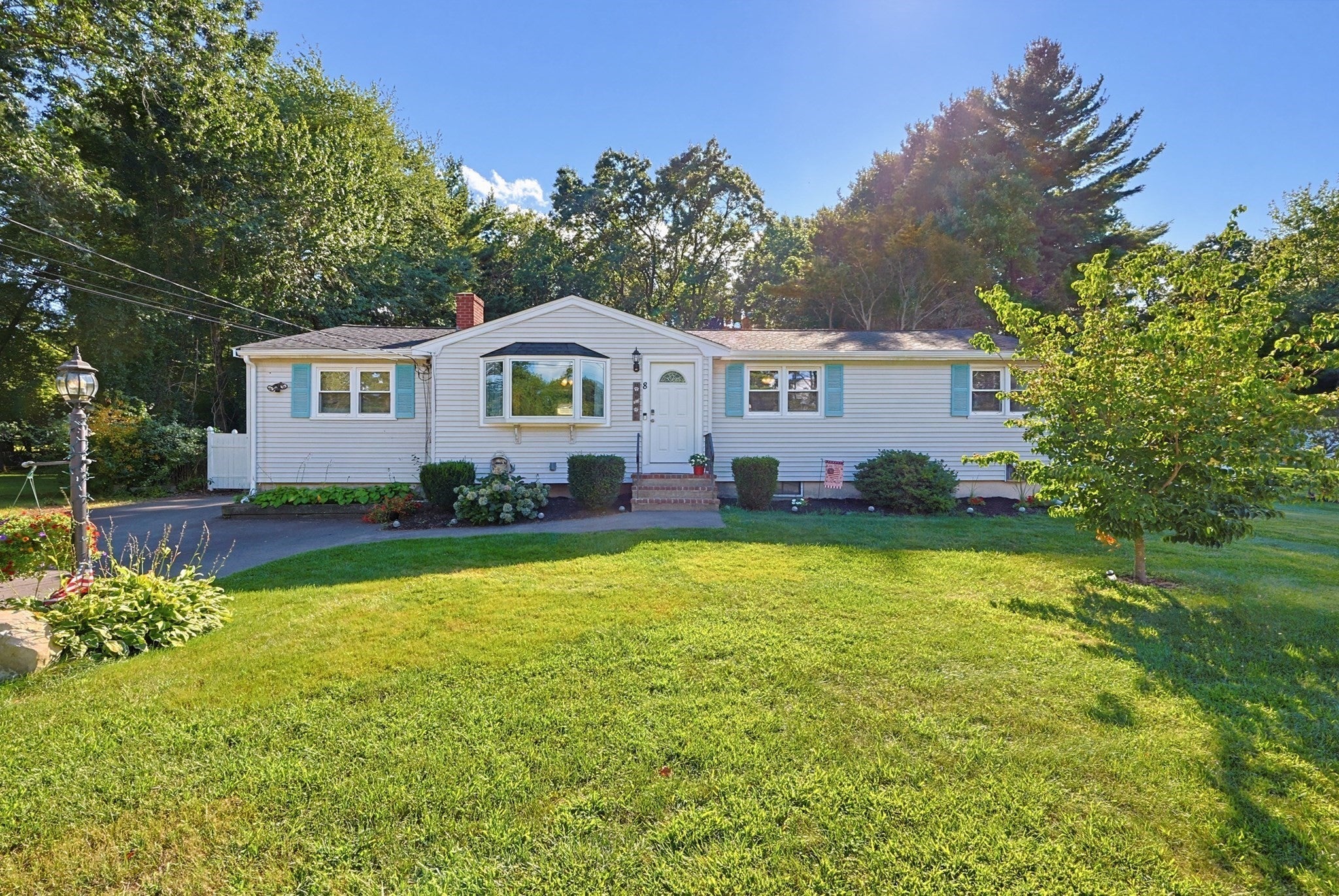 8 Pontiac Rd
