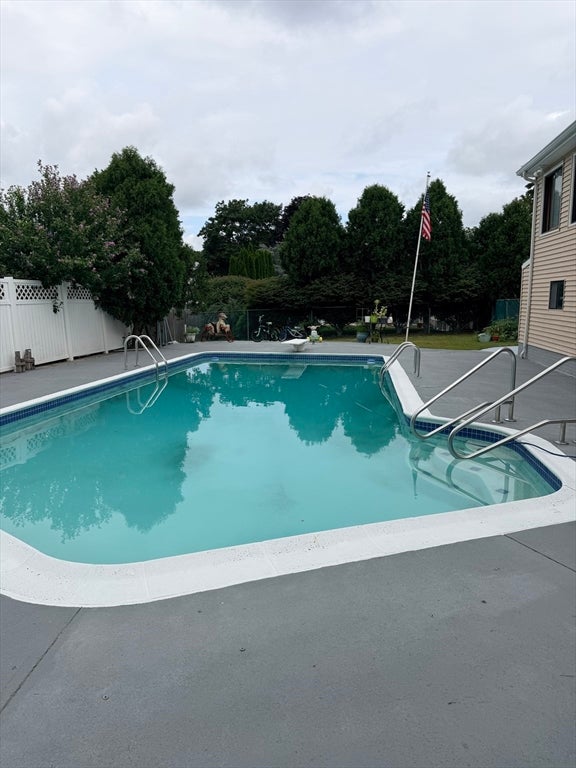 17 Valley Rd, Stoneham, MA, 17 Valley Rd, Stoneham, MA Photo #4