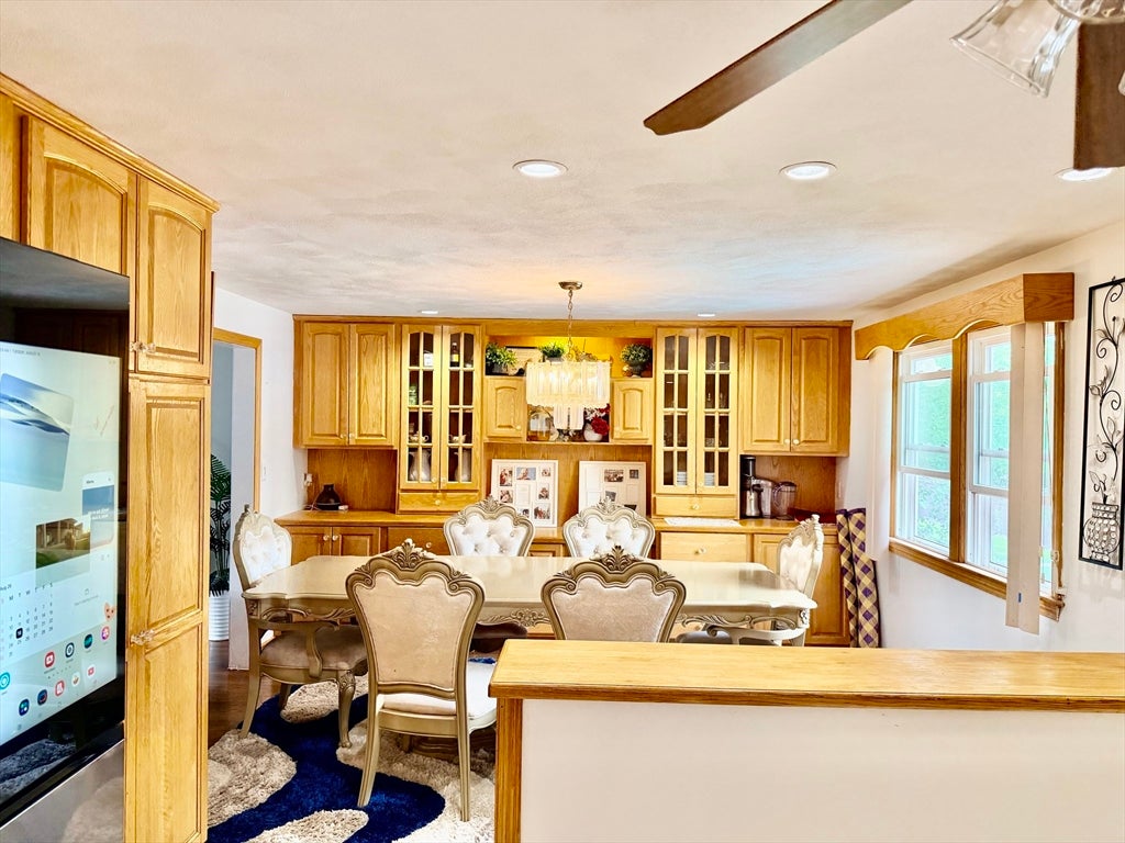17 Valley Rd, Stoneham, MA, 17 Valley Rd, Stoneham, MA Photo #9