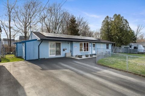75 Debbie Rd Brockton MA 02302