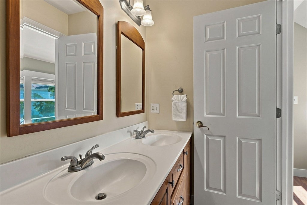 18 Jackson St, Newburyport, MA, 18 Jackson St, Newburyport, MA Photo #26