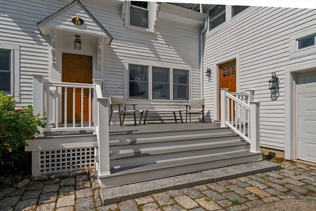 18 Jackson St, Newburyport, MA, 18 Jackson St, Newburyport, MA Photo #3