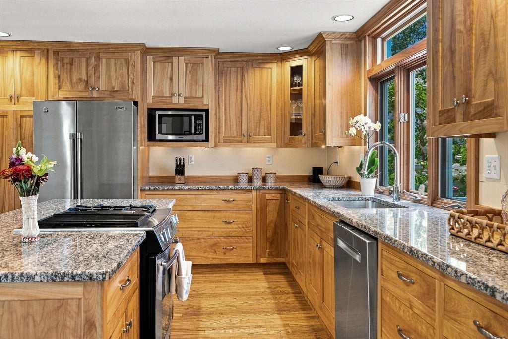 18 Jackson St, Newburyport, MA, 18 Jackson St, Newburyport, MA Photo #14