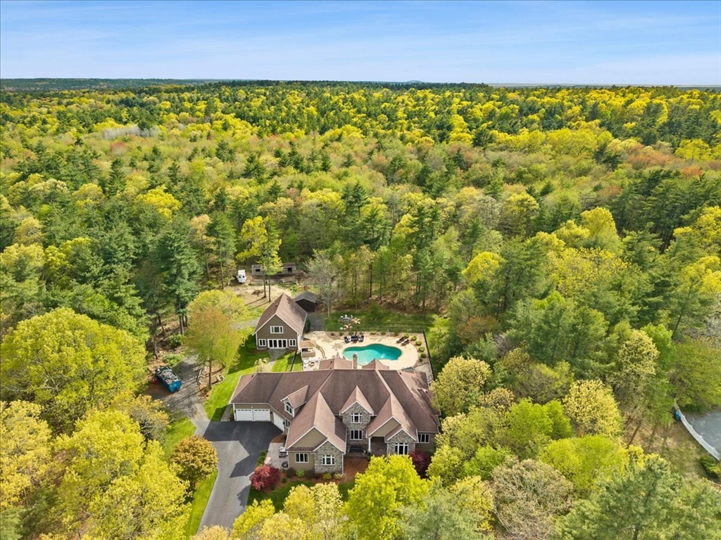 4 Alberta Ln, Lakeville, MA Photo #18