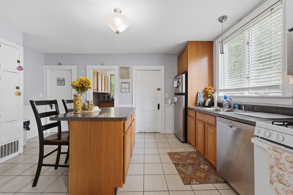 18-20 Endicott Street, Quincy, MA, 18-20 Endicott Street, Quincy, MA Photo #19