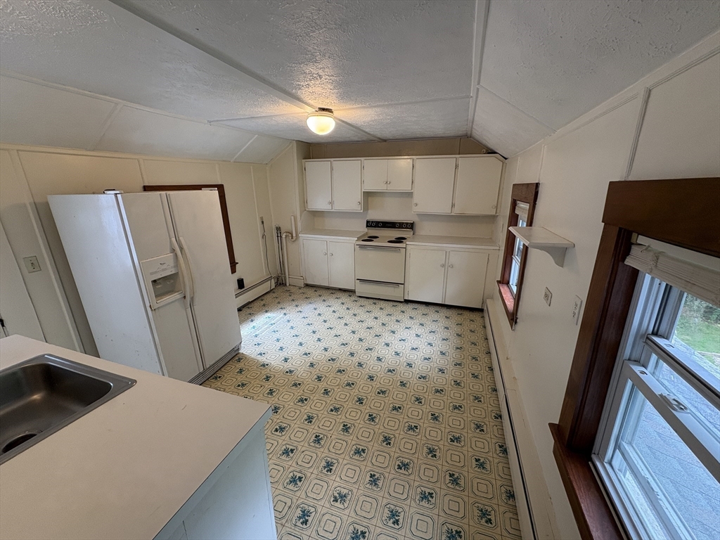 33 Spencer St