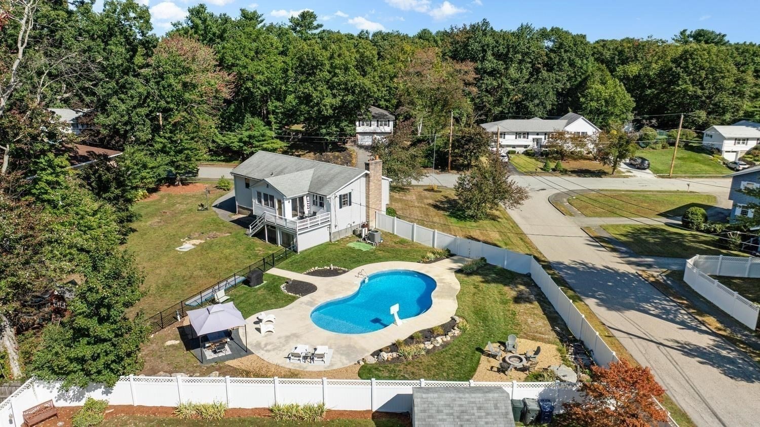 48 Marcia Rd