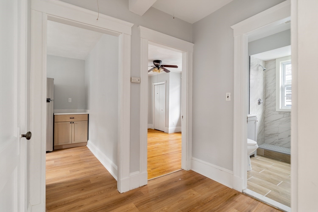 Cambridge, Massachusetts 02138, United States, 3 Bedrooms Bedrooms, ,1 BathroomBathrooms,Residential,Active,143765