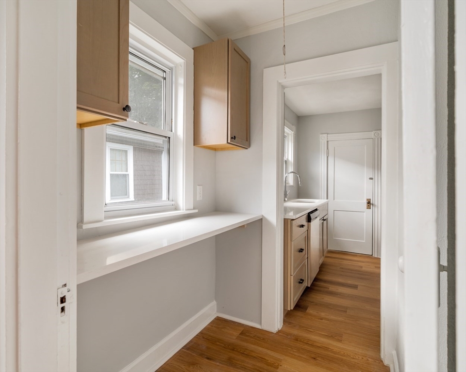 Cambridge, Massachusetts 02138, United States, 3 Bedrooms Bedrooms, ,1 BathroomBathrooms,Residential,Active,143765