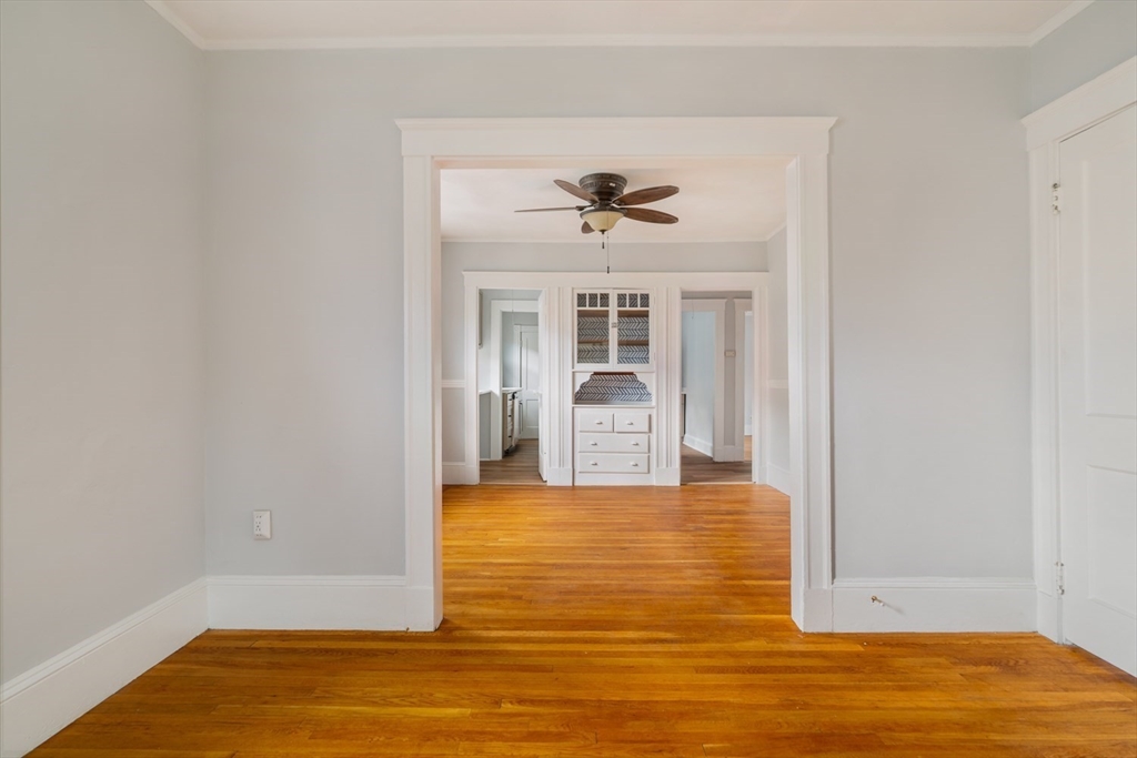 Cambridge, Massachusetts 02138, United States, 3 Bedrooms Bedrooms, ,1 BathroomBathrooms,Residential,Active,143765