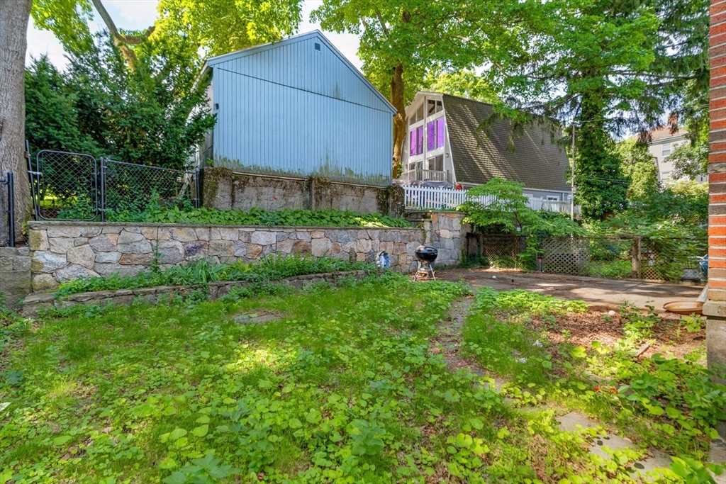 Cambridge, Massachusetts 02138, United States, 3 Bedrooms Bedrooms, ,1 BathroomBathrooms,Residential,Active,143765