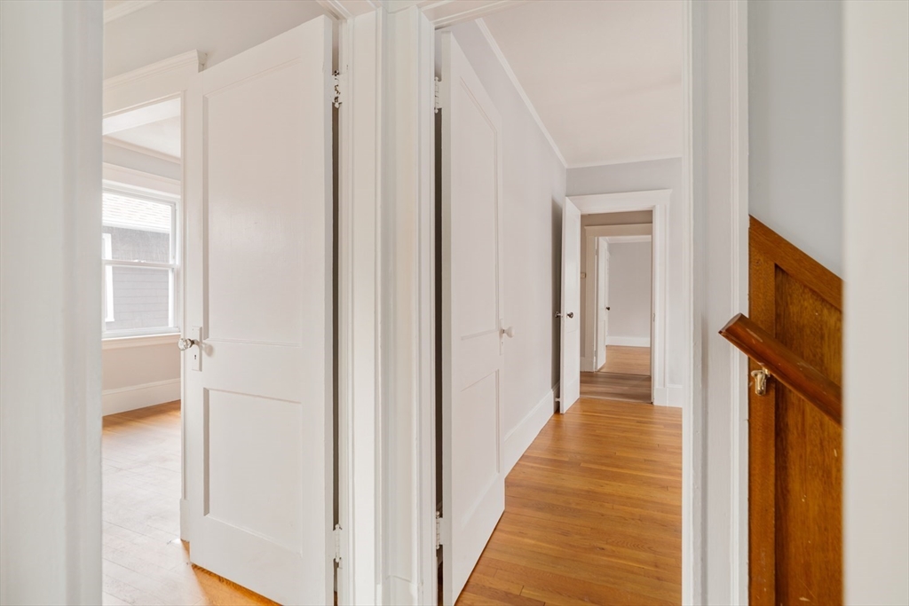 Cambridge, Massachusetts 02138, United States, 3 Bedrooms Bedrooms, ,1 BathroomBathrooms,Residential,Active,143765