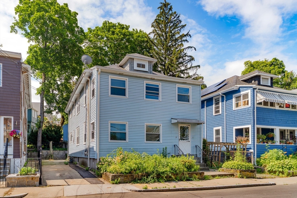 Cambridge, Massachusetts 02138, United States, 3 Bedrooms Bedrooms, ,1 BathroomBathrooms,Residential,Active,143765