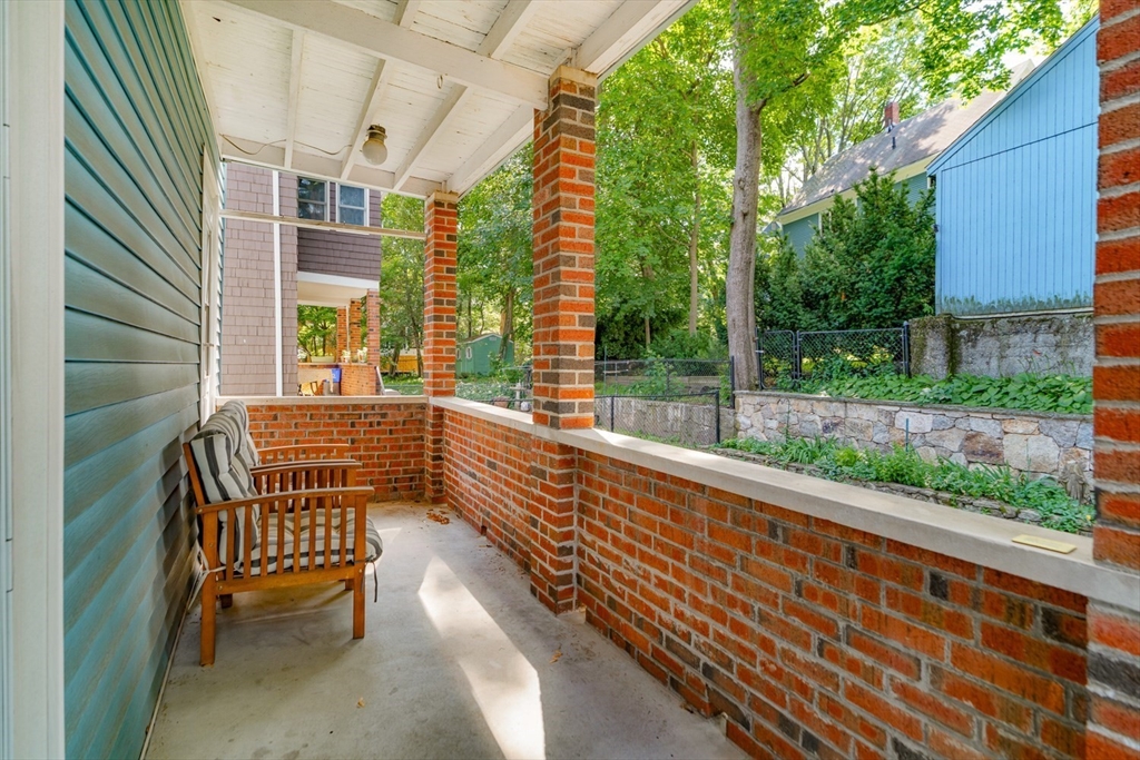 Cambridge, Massachusetts 02138, United States, 3 Bedrooms Bedrooms, ,1 BathroomBathrooms,Residential,Active,143765