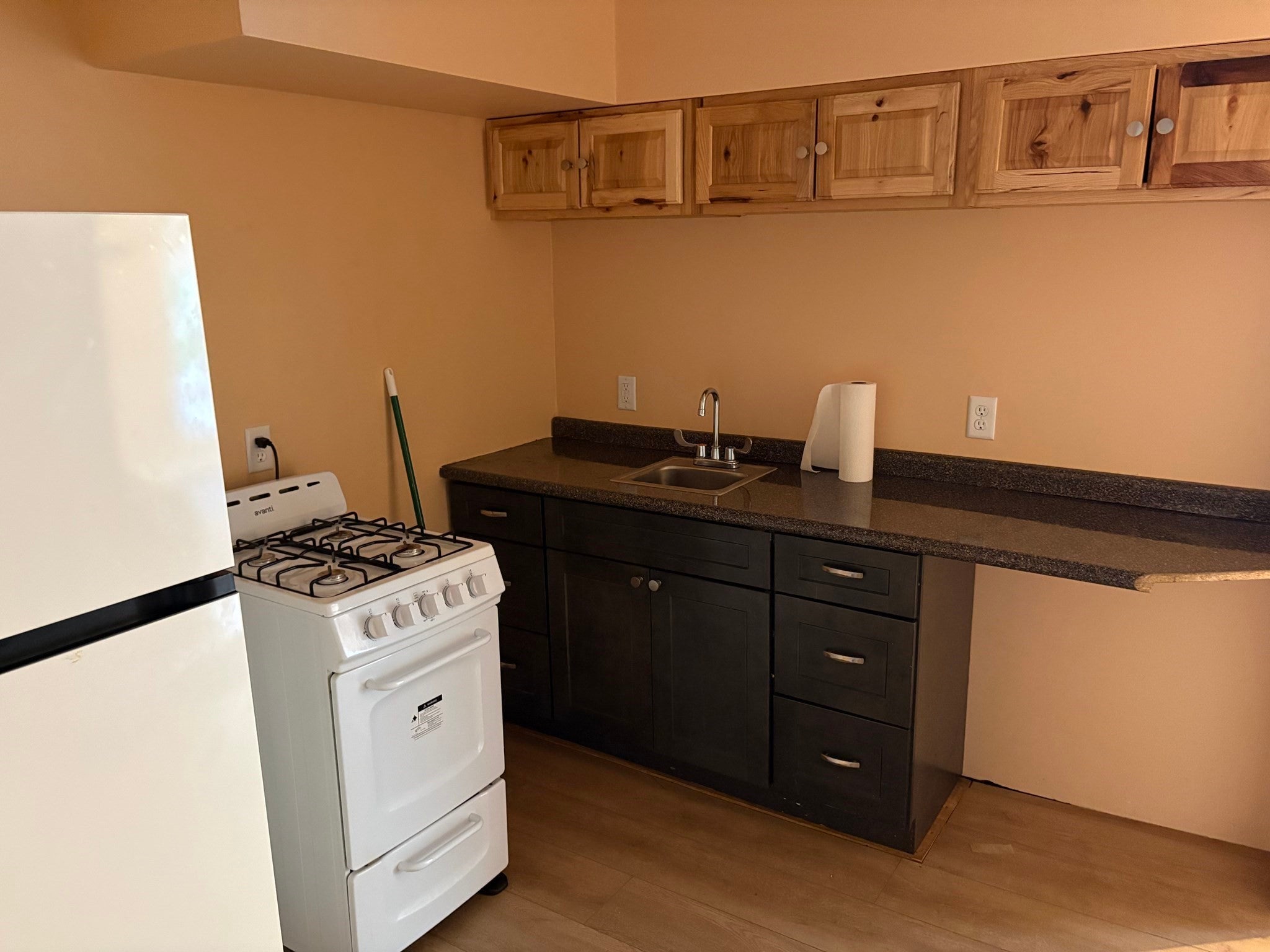 26 Holly St, New Bedford, MA, 26 Holly St, New Bedford, MA Photo #4